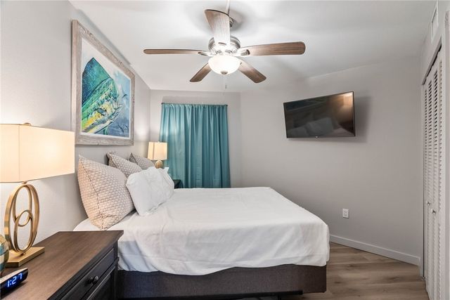 800 Sandcastle Dr 209, Port Aransas, TX 78373