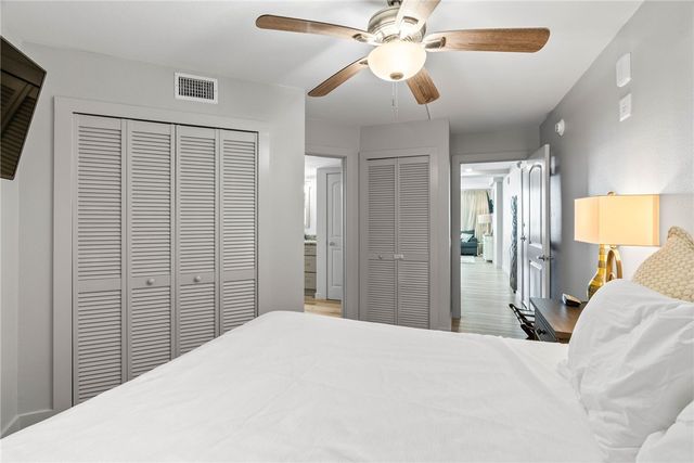 800 Sandcastle Dr 209, Port Aransas, TX 78373