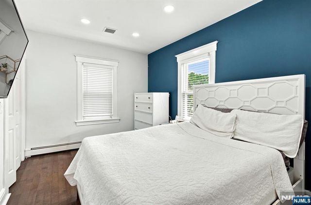 154 E Cliff Street, Somerville, NJ 08876