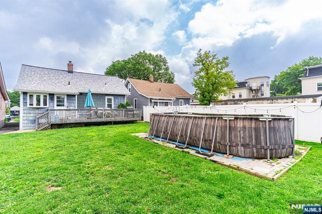 154 E Cliff Street, Somerville, NJ 08876