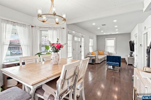 154 E Cliff Street, Somerville, NJ 08876