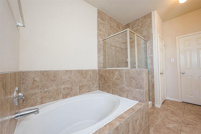2122 Waterford Park Street, Missouri City, TX 77459