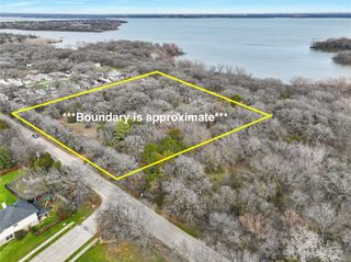 429 S Shady Shores Road, Shady Shores, TX 76208