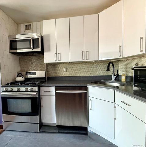 87-14 57th Road 5A, Elmhurst, NY 11373