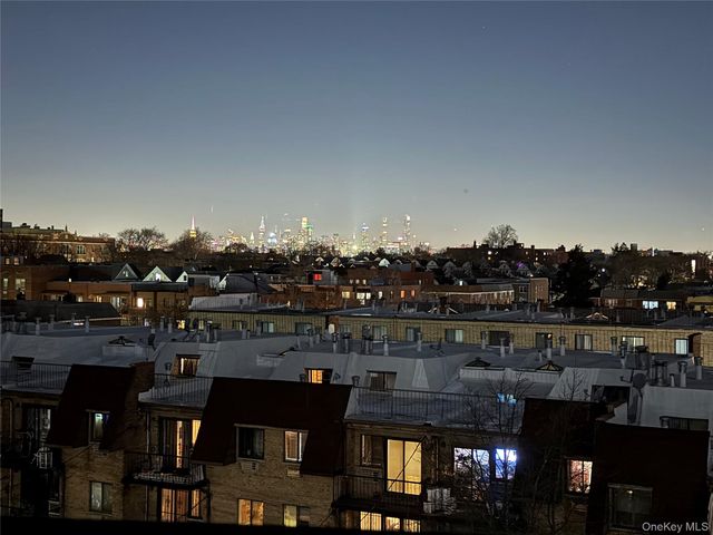 87-14 57th Road 5A, Elmhurst, NY 11373