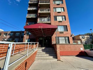87-14 57th Road 5A, Elmhurst, NY 11373