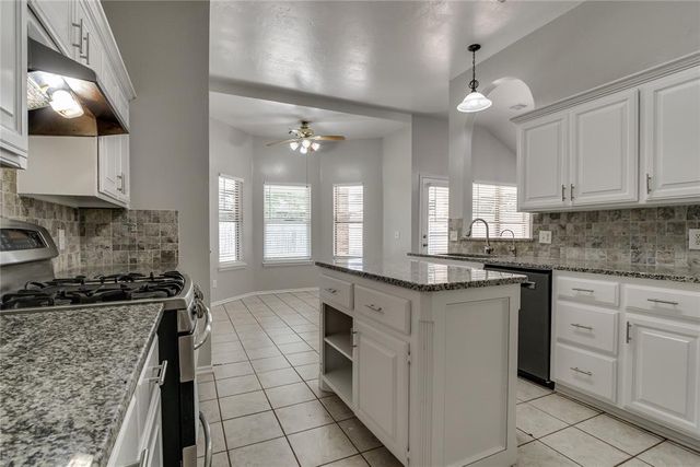 2101 Cedar Meadow Lane, Edmond, OK 73003