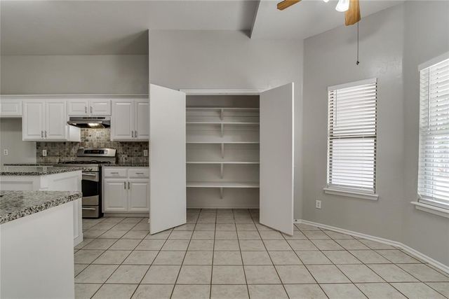 2101 Cedar Meadow Lane, Edmond, OK 73003