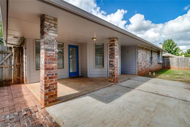 2101 Cedar Meadow Lane, Edmond, OK 73003