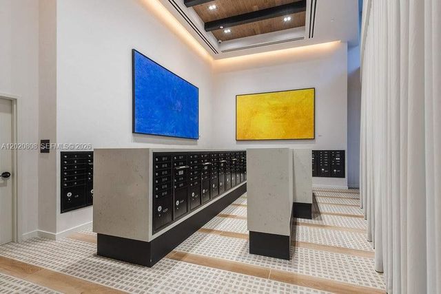 225 N Miami Ave 2810, Miami, FL 33128