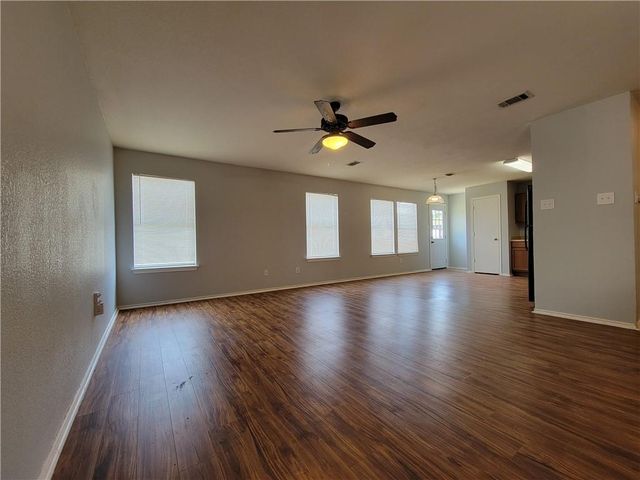 6713 Panda Royle DR, Del Valle, TX 78617