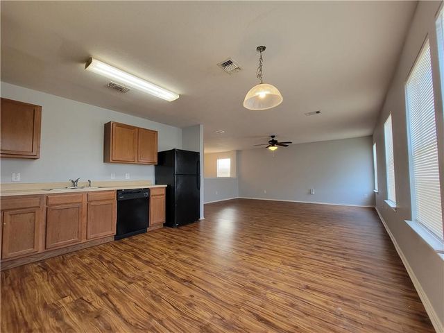 6713 Panda Royle DR, Del Valle, TX 78617