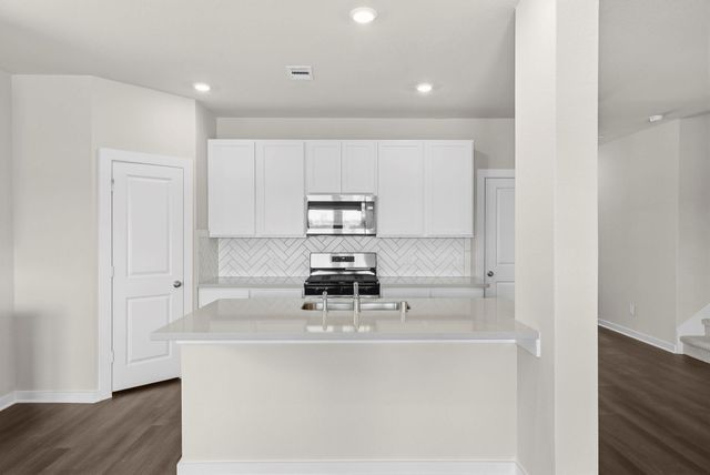 2014 Starlight Street, Angleton, TX 77515