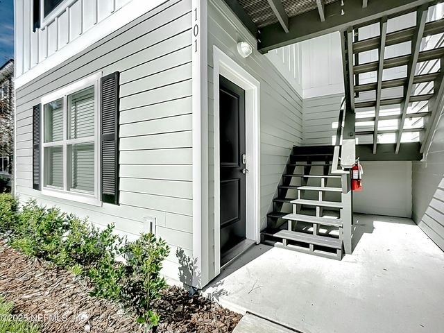 5669 GEORGE Court 101, Jacksonville, FL 32277