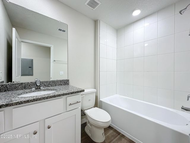 5669 GEORGE Court 101, Jacksonville, FL 32277