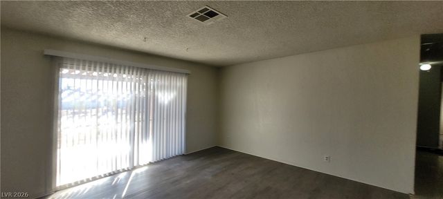 1301 Madison Avenue, Las Vegas, NV 89106