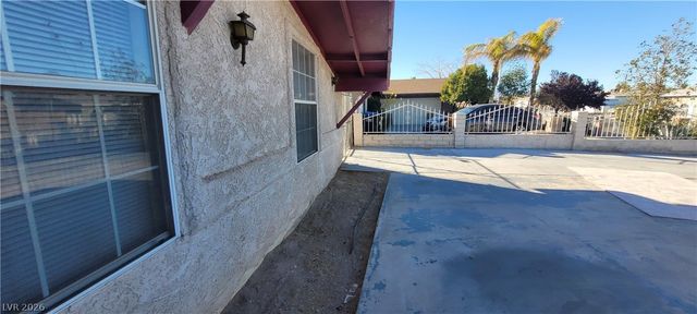 1301 Madison Avenue, Las Vegas, NV 89106