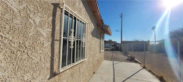 1301 Madison Avenue, Las Vegas, NV 89106