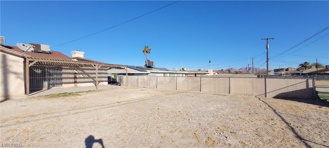 1301 Madison Avenue, Las Vegas, NV 89106