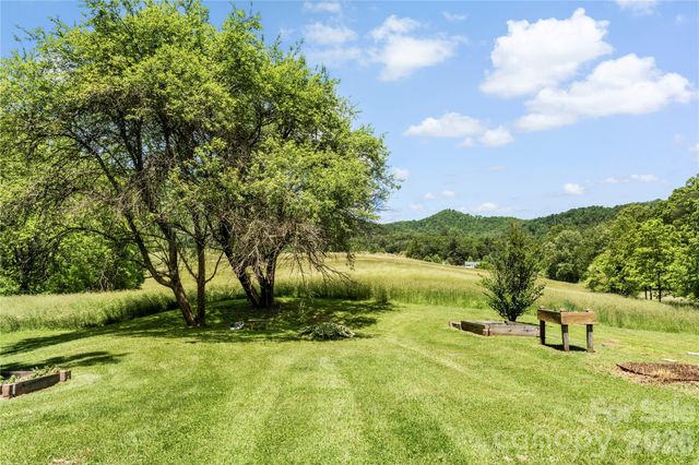 514 Roy Forrester Road, Mars Hill, NC 28754