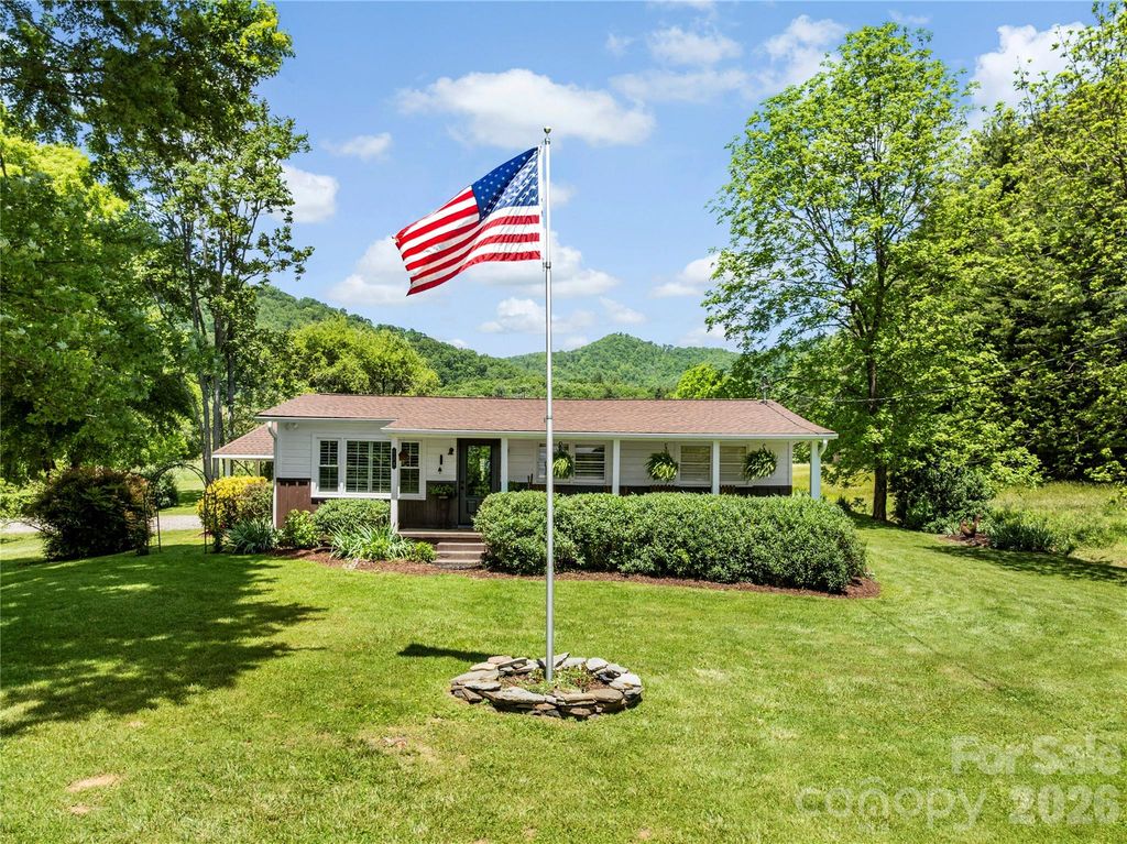 514 Roy Forrester Road, Mars Hill, NC 28754