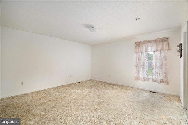 277 MILLER DR, Strasburg, VA 22657