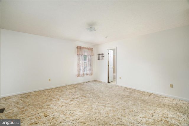 277 MILLER DR, Strasburg, VA 22657