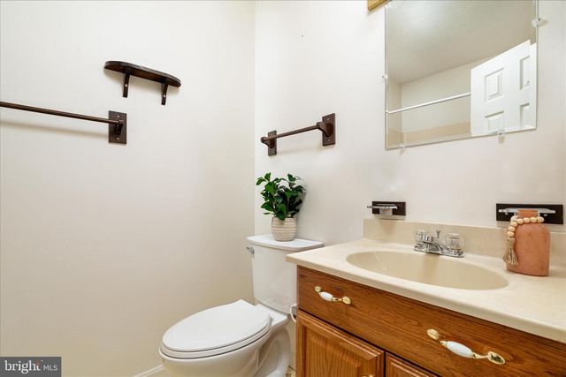 277 MILLER DR, Strasburg, VA 22657