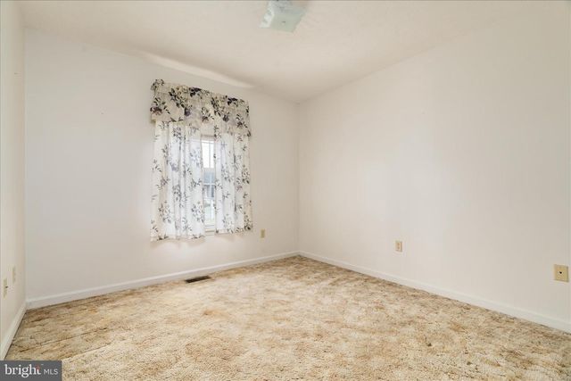 277 MILLER DR, Strasburg, VA 22657