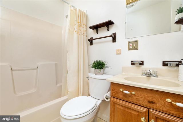 277 MILLER DR, Strasburg, VA 22657