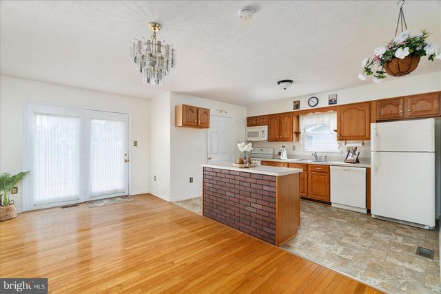277 MILLER DR, Strasburg, VA 22657