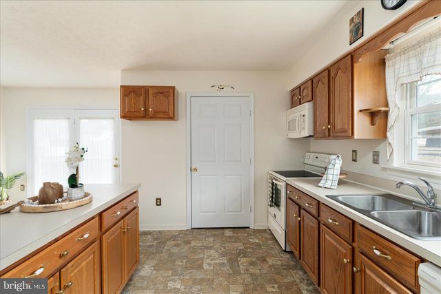 277 MILLER DR, Strasburg, VA 22657