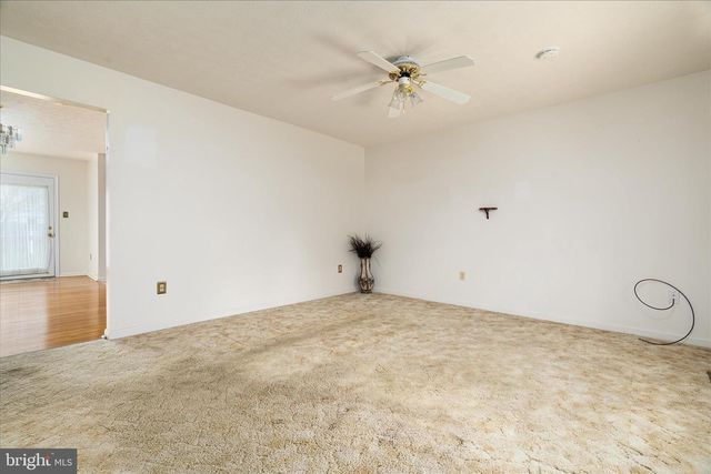 277 MILLER DR, Strasburg, VA 22657