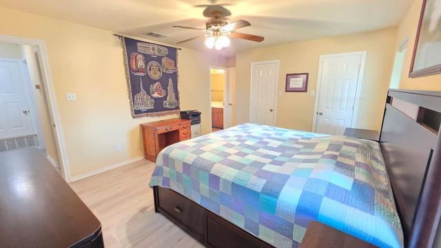5324 Mission Circle, Granbury, TX 76049