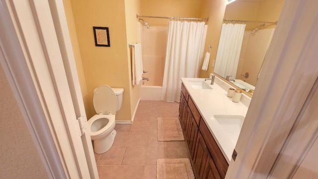 5324 Mission Circle, Granbury, TX 76049
