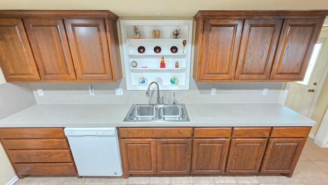 5324 Mission Circle, Granbury, TX 76049