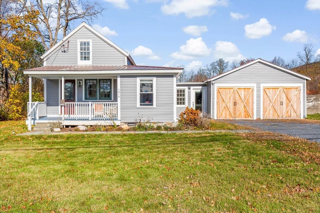 1016 County Street, Bennington, VT 05201