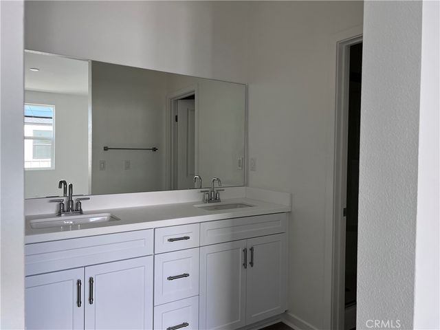 4076 E Luna Paseo 22, Ontario, CA 91764