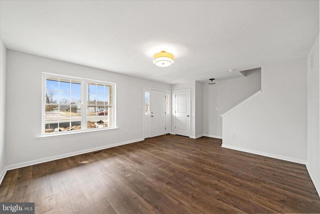 31 MEMORIAL DR, New Castle, DE 19720