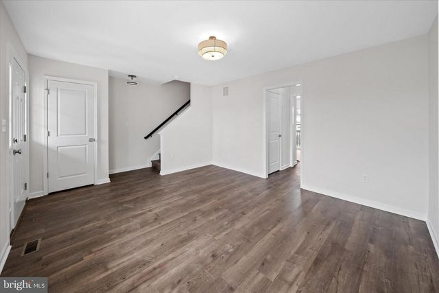 31 MEMORIAL DR, New Castle, DE 19720