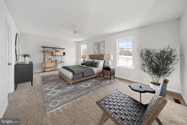 31 MEMORIAL DR, New Castle, DE 19720