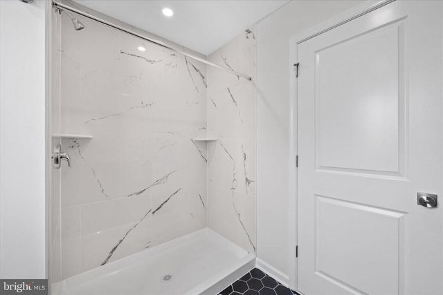 31 MEMORIAL DR, New Castle, DE 19720