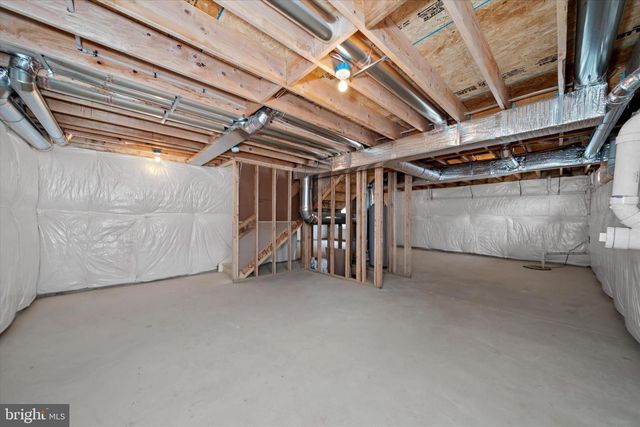 31 MEMORIAL DR, New Castle, DE 19720