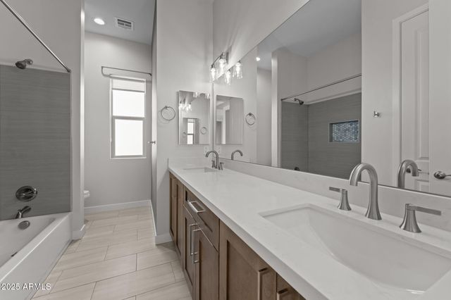 23012 W PEAKVIEW Road, Wittmann, AZ 85361