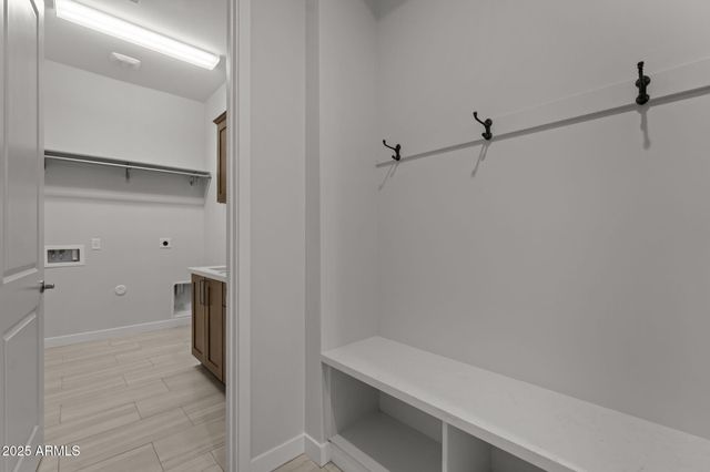 23012 W PEAKVIEW Road, Wittmann, AZ 85361