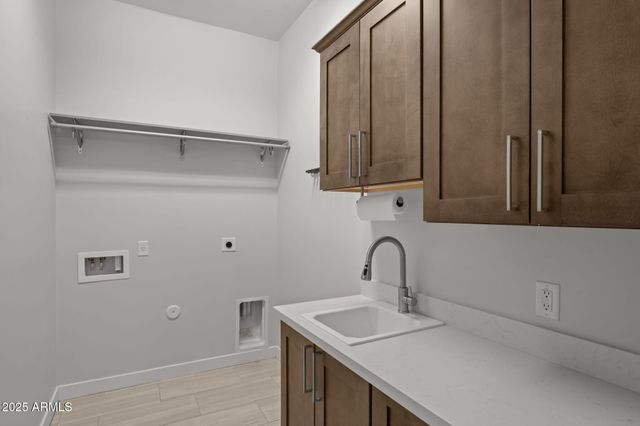 23012 W PEAKVIEW Road, Wittmann, AZ 85361