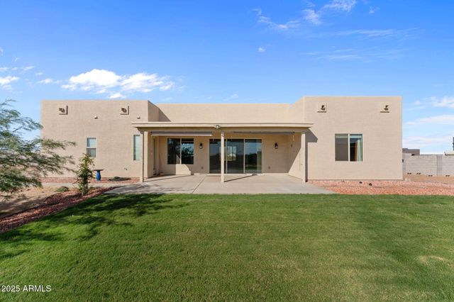 23012 W PEAKVIEW Road, Wittmann, AZ 85361