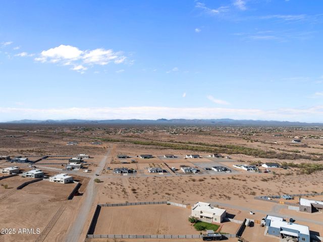 23012 W PEAKVIEW Road, Wittmann, AZ 85361
