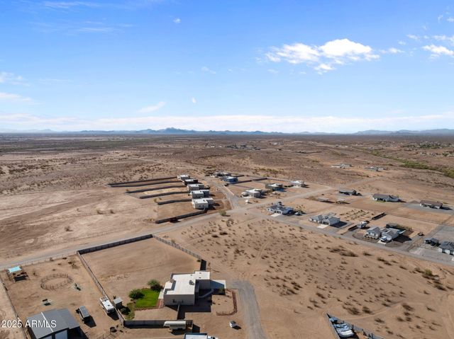 23012 W PEAKVIEW Road, Wittmann, AZ 85361