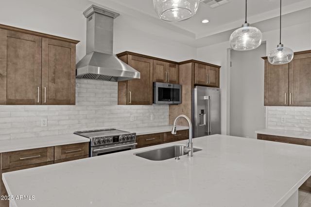 23012 W PEAKVIEW Road, Wittmann, AZ 85361